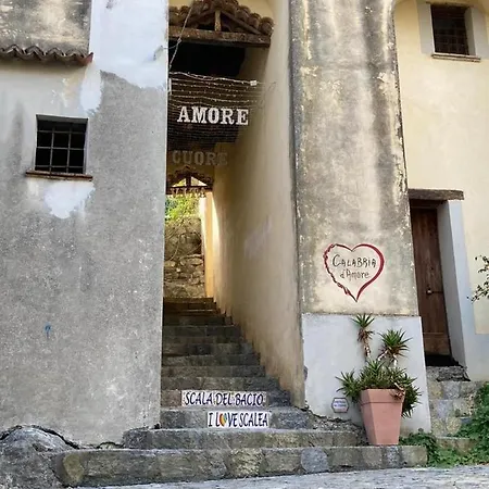 Apartmentinscalea